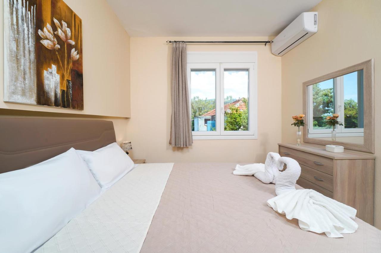Skála Marión Theodore Apartments מראה חיצוני תמונה